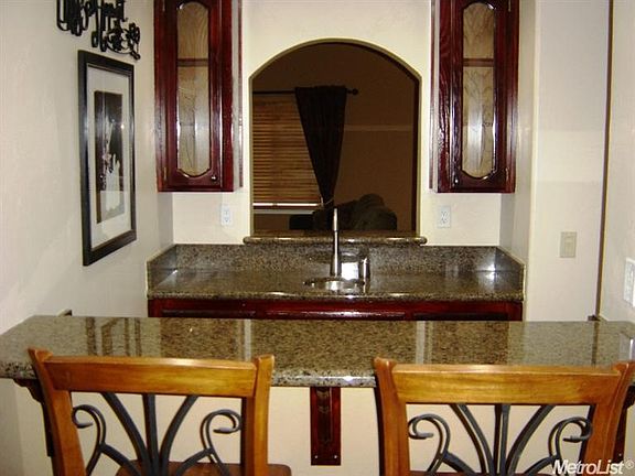 4th image of 105 Finchley Ln