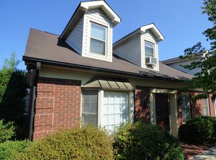 132 N Oakwood Dr, Statesville, NC 28677
