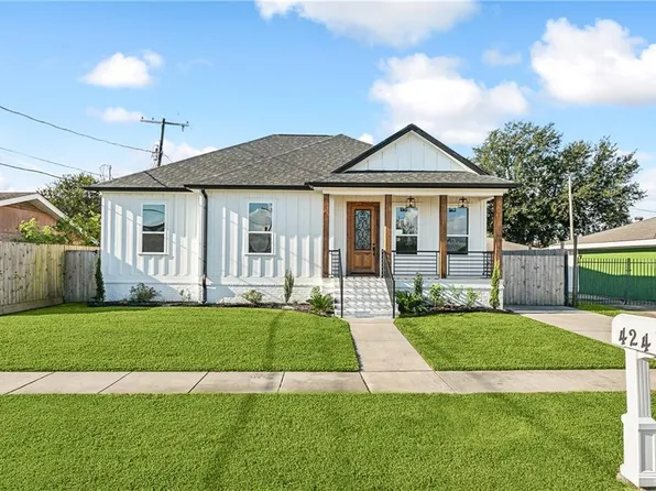 424 Chinchilla Dr, Arabi, LA 70032