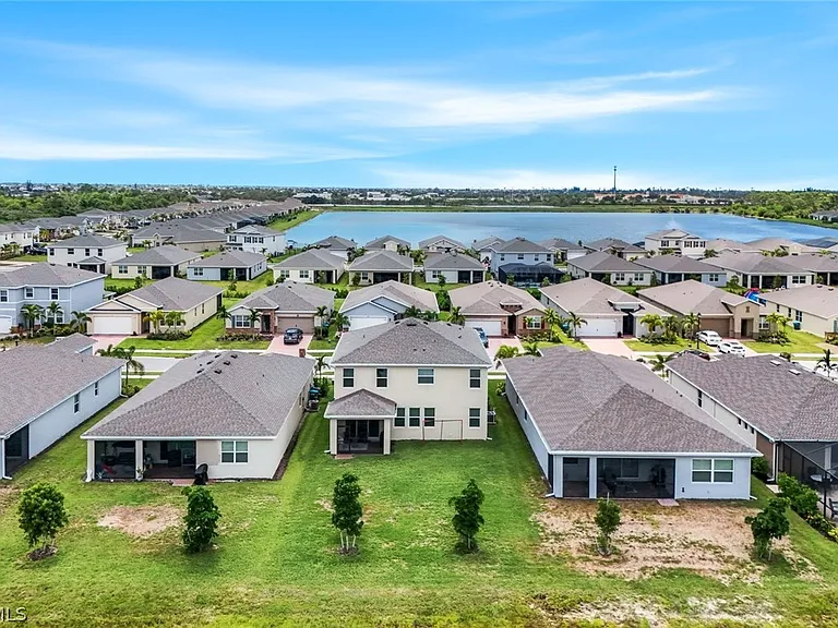 421 Coral Reef Pl — Photo 47