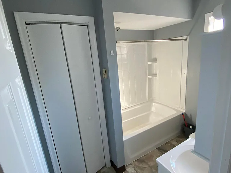 127 Brook St #2 — Photo 8
