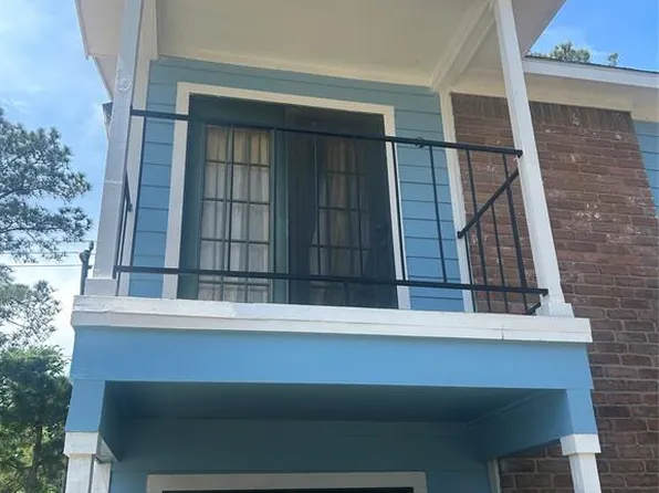 7402 Alabonson Rd #202, Houston, TX 77088