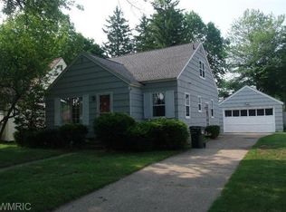 1085 W Forest Ave, Muskegon, MI 49441