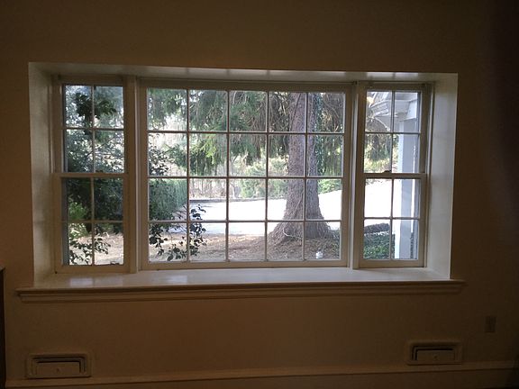 Living room bay window
