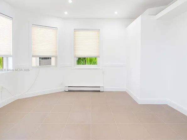 5807 SW 25th St, West Park, FL