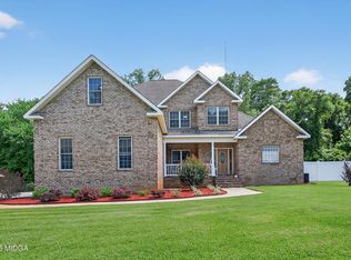 214 Brentwood Dr, Warner Robins, GA 31088