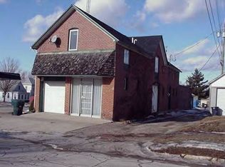 712 N Garfield Ave, Burlington, IA 52601