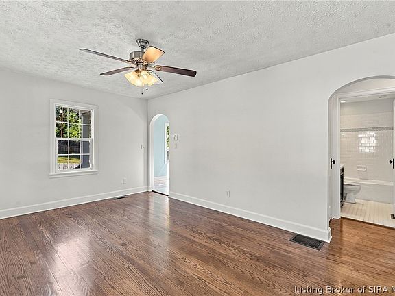 2nd image of 1936 Olive Street