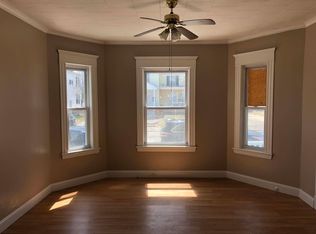 985 Middlesex St #1, Lowell, MA 01851