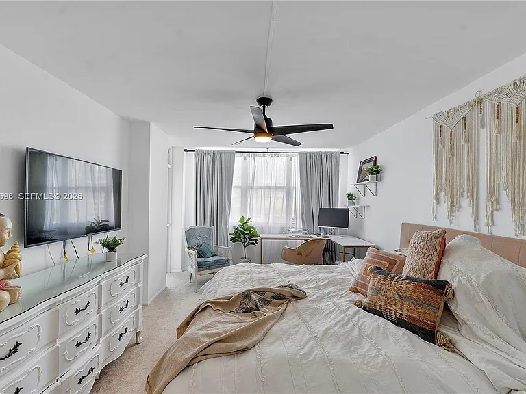 6039 Collins Ave #934 — Photo 17