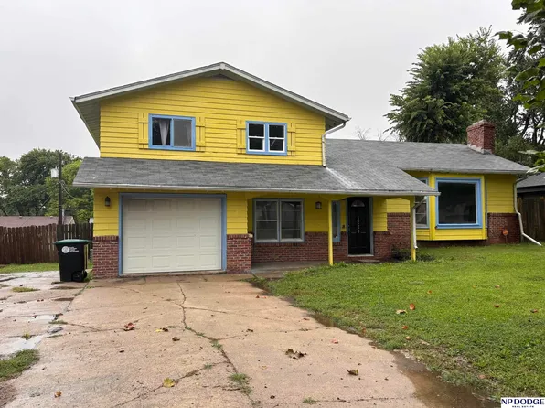 5220 Mary St, Omaha, NE 68152