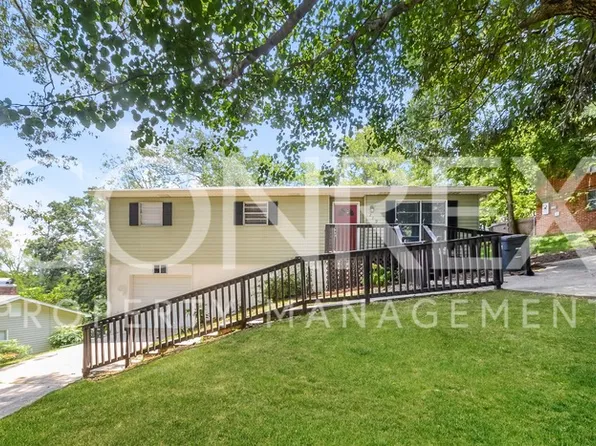 229 Powell Dr, Gardendale, AL 35071