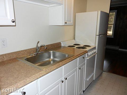 2nd image of 104 Little Pond Ln APT 103