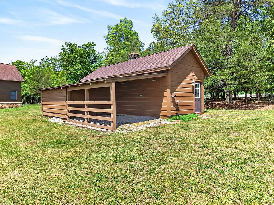 16th image of 2442 Long Branch Rd