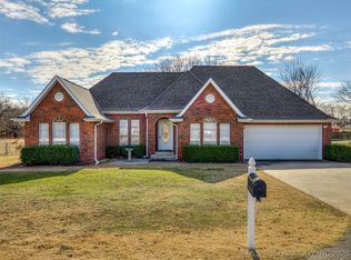 476 N Spinnaker Run, Stigler, OK 74462