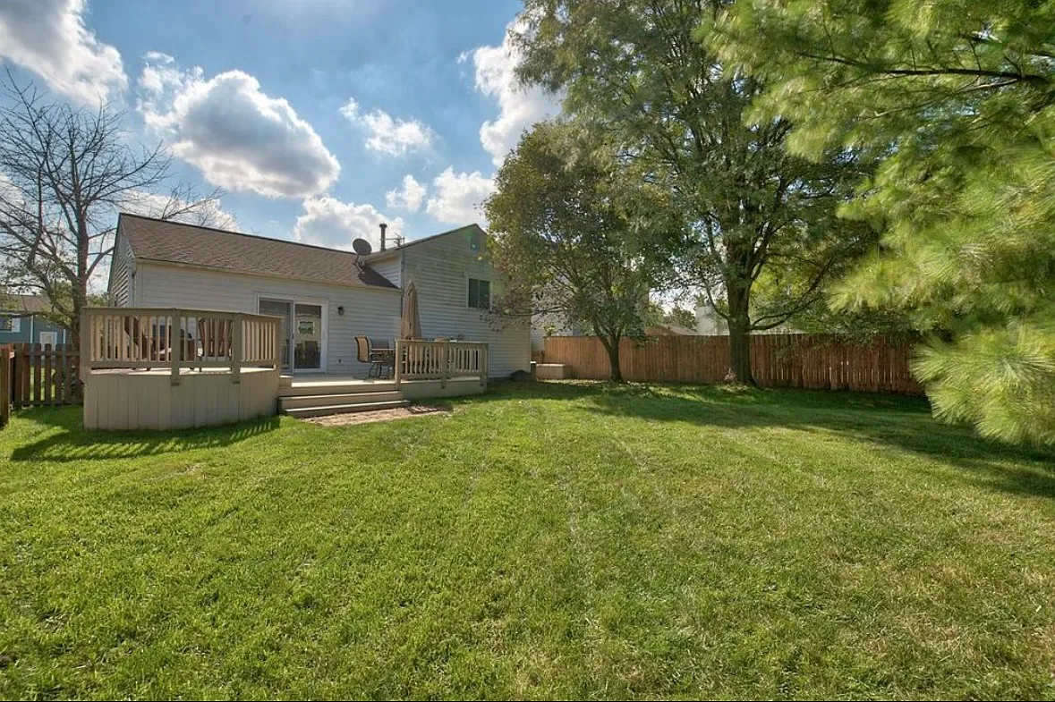 1846 Maroon Dr — Photo 4
