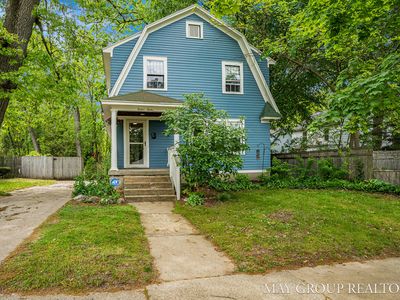 1212 Johnston St SE, Grand Rapids, MI, 49507