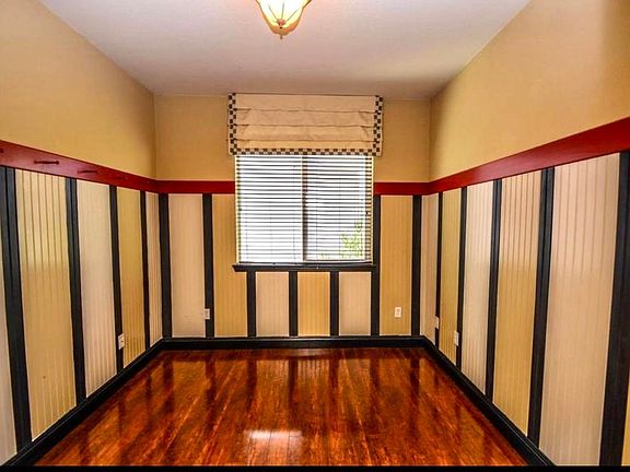 3rd image of 2794 Maybrook Dr