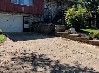 126 Loomis Ridge Rd, Parkersburg, WV 26104