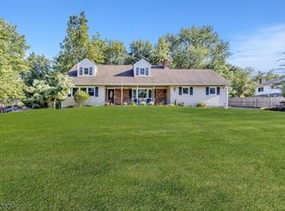 3 Larch Ln, Hillsborough, NJ 08844