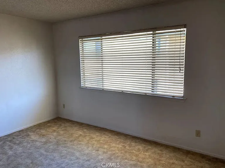 1036 Baden Ave — Photo 8