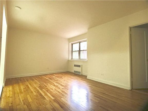 4th image of 13509 83rd Ave APT 3H