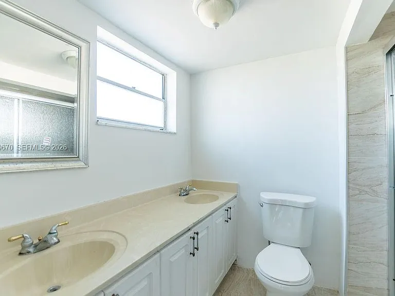 1990 Marseille Dr #402 — Photo 34