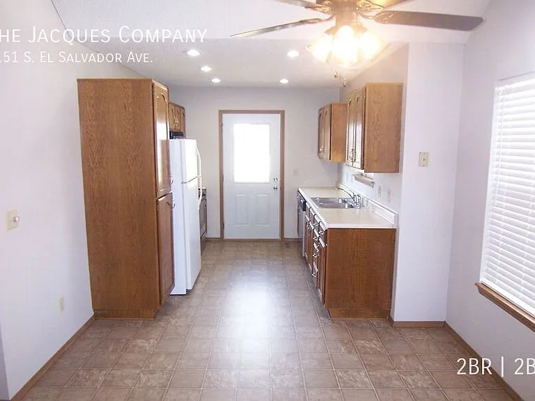 4151 S El Salvador Ave — Photo 8