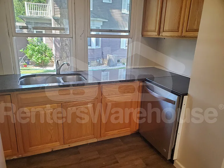 608 Red Wing Ave — Photo 13