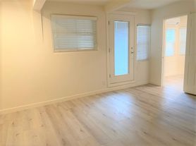5013-5019 Genevieve Ave, Los Angeles, CA