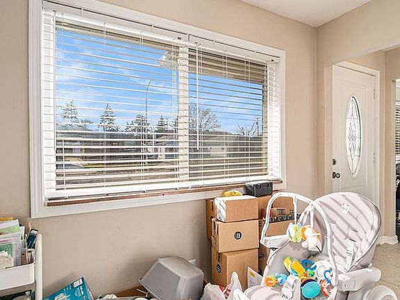 5th image of 20881 Anita St