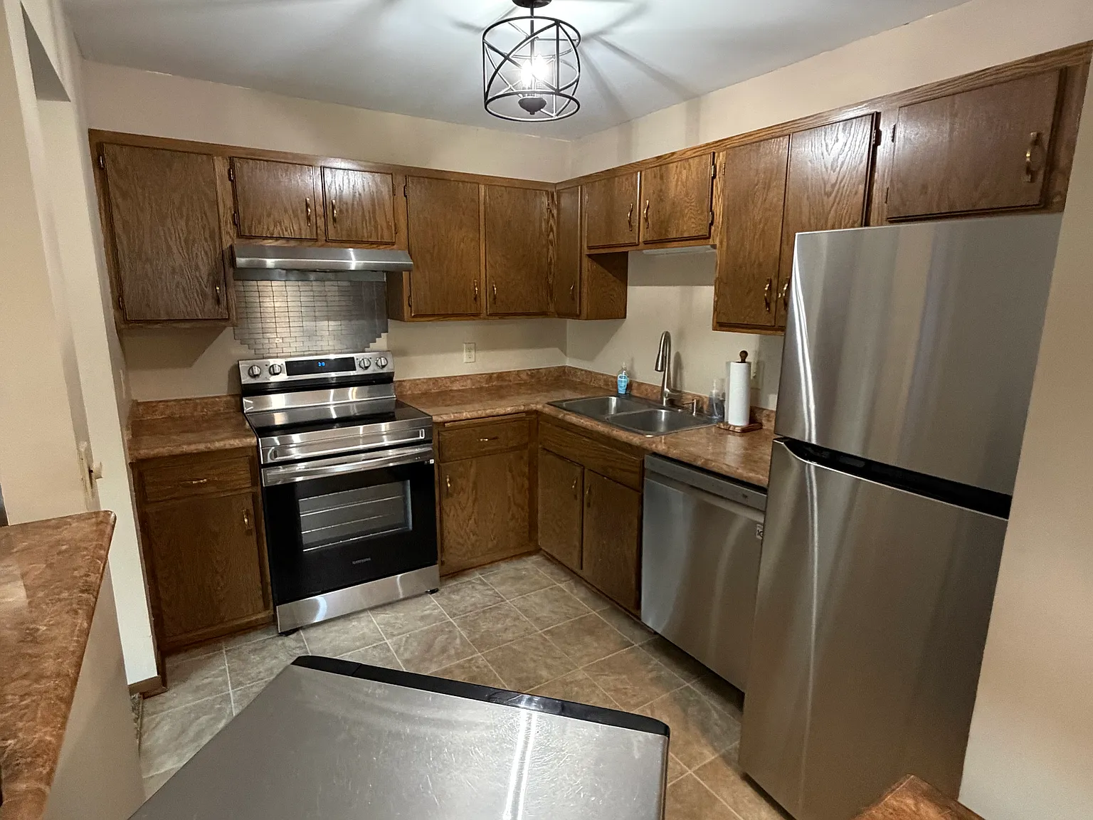 2 bed, 1076 sqft, $1,750 — Photo 4