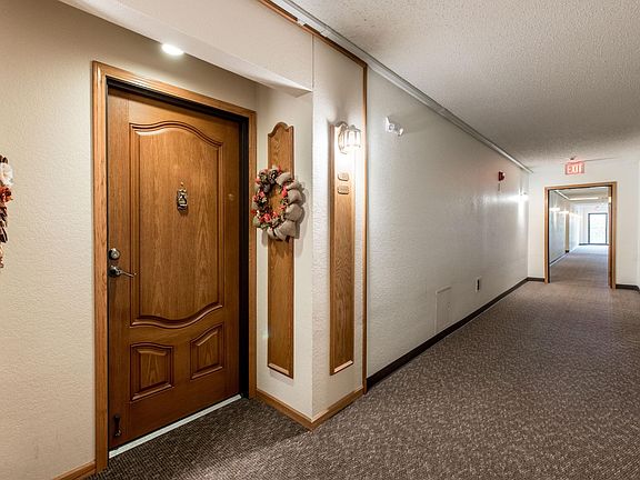 4th image of 1415 Lake St APT 131