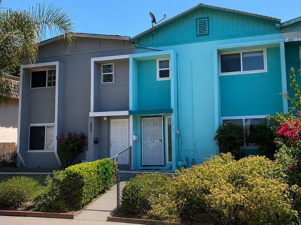 1st image of 870 Palm Cir