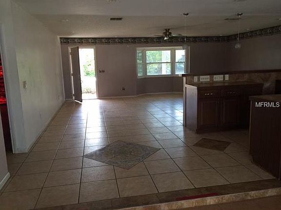 3rd image of 1290 Babcock Ave
