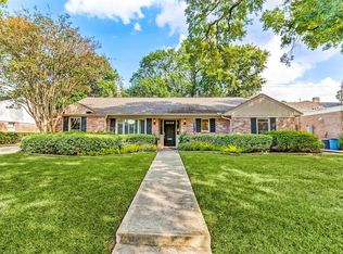 1915 Briarmead Dr, Houston, TX 77057