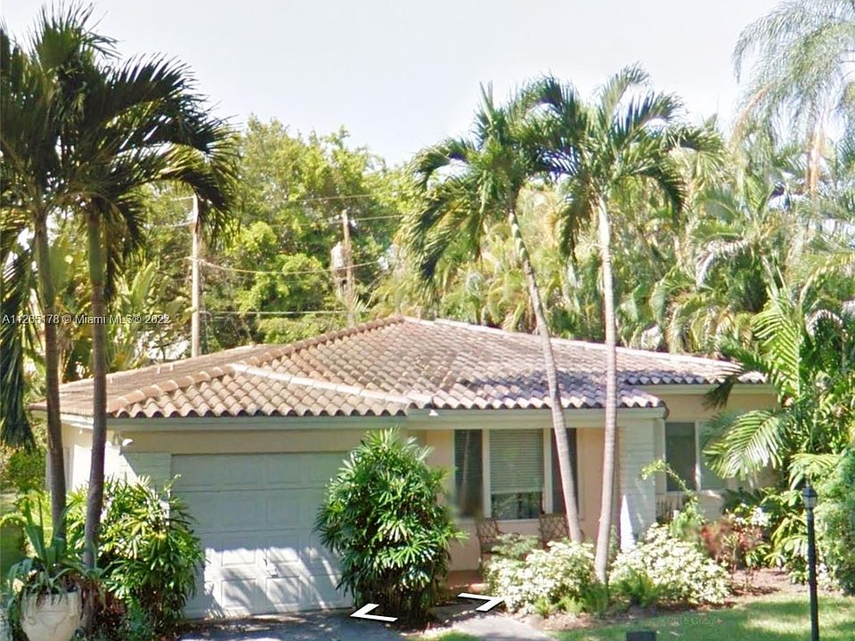 1st image of 809 Almeria Ave