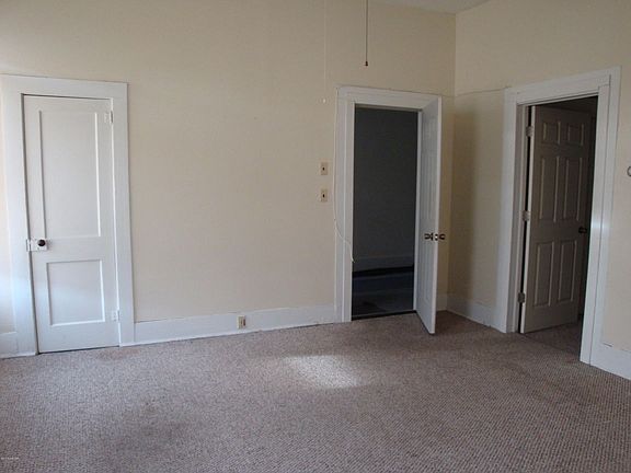 4th image of 6 E 3rd St APT 3