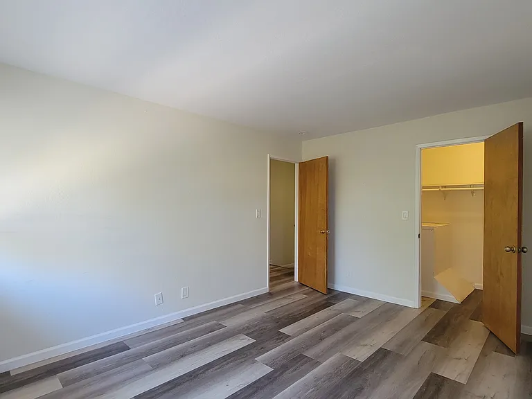 118 Mission Dr — Photo 8