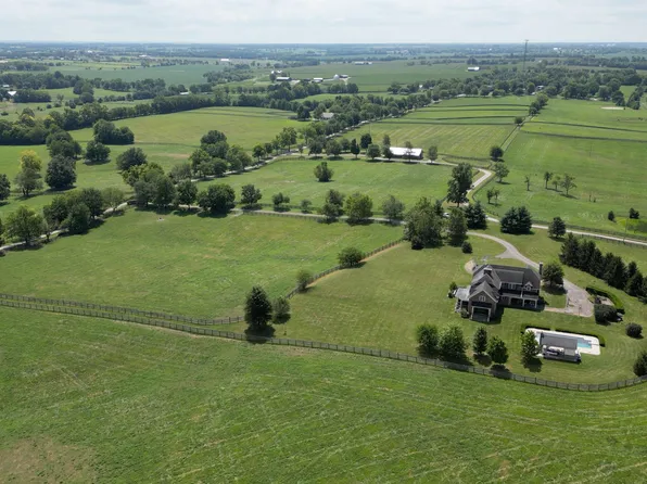 613 Hutchison Rd, Paris, KY 40361