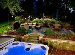 715 20th Ave SW, Rochester, MN 55902