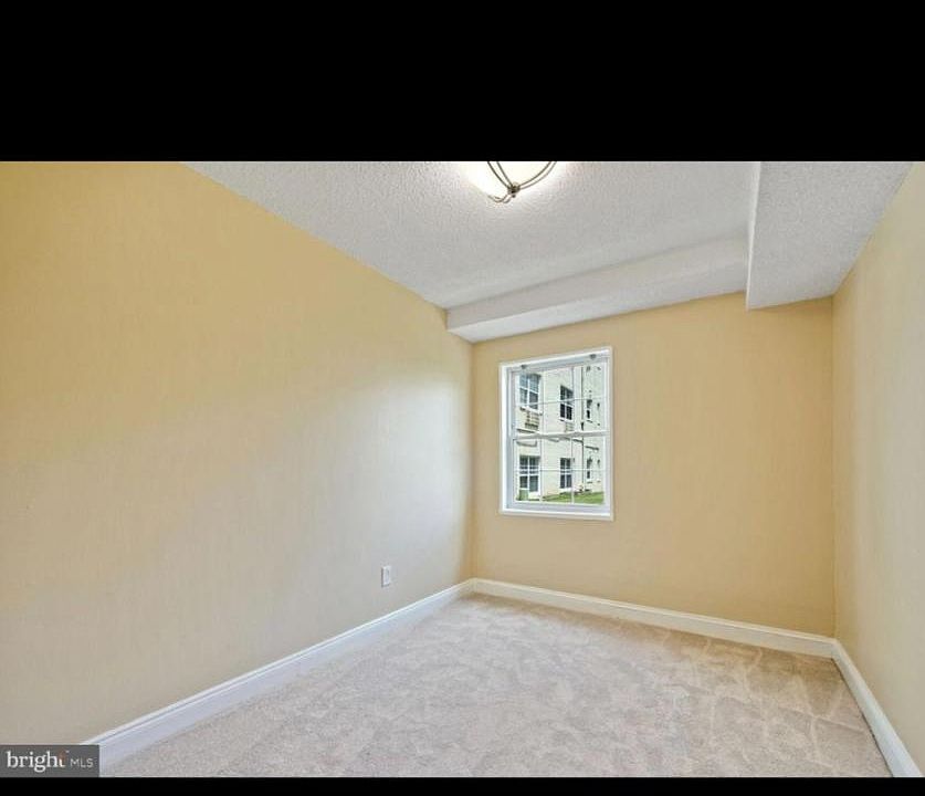 1st image of 2303 Farrington Ave Suite 101