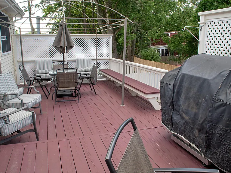 25 Conanicus Rd — Photo 14