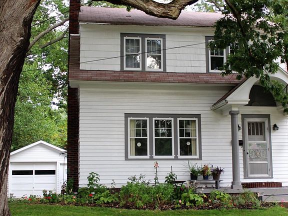 2nd image of 1844 Cornelius Ave SE