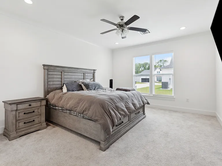 1511 Bowstring Dr — Photo 8