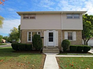 9747 Lonnquist Dr, Franklin Park, IL