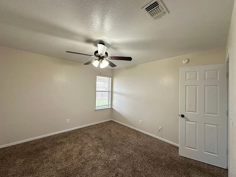 6710 Alvin Dr — Photo 41