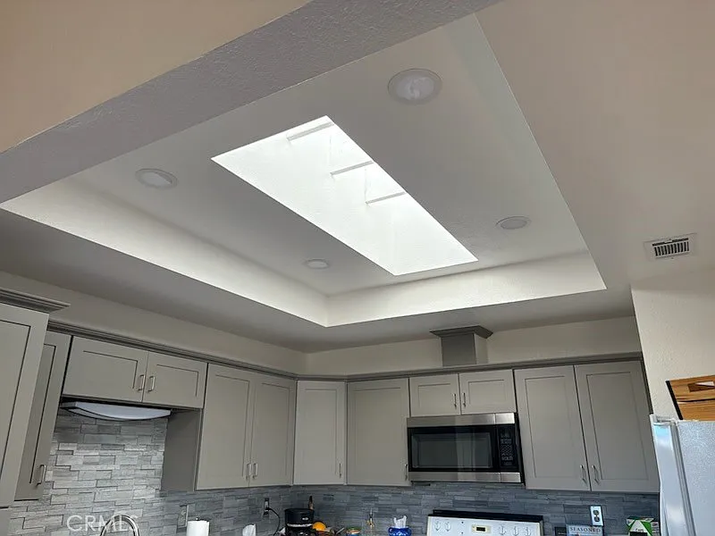 2 bed, 1285 sqft, $2,298 — Photo 4