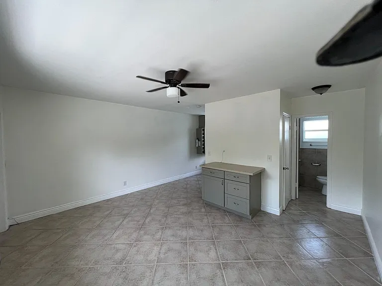 161 SE 5th Ave #3 — Photo 12
