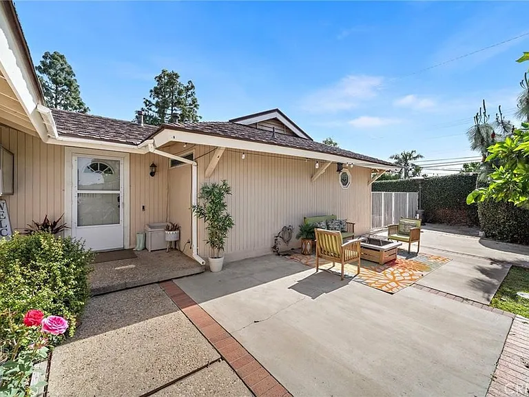 1481 Lance Dr — Photo 6